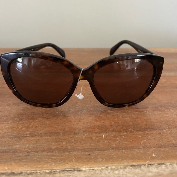 Prada Sunglasses Tortoise Shell SPR 16x-F Cat Eye Italy - Picture 1 of 6